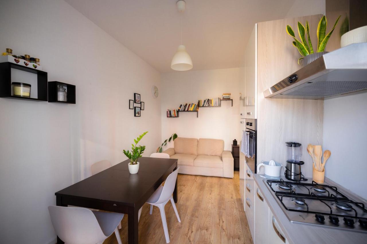 Apartment Ampio Bilocale In Zona Navigli/romolo Mailand